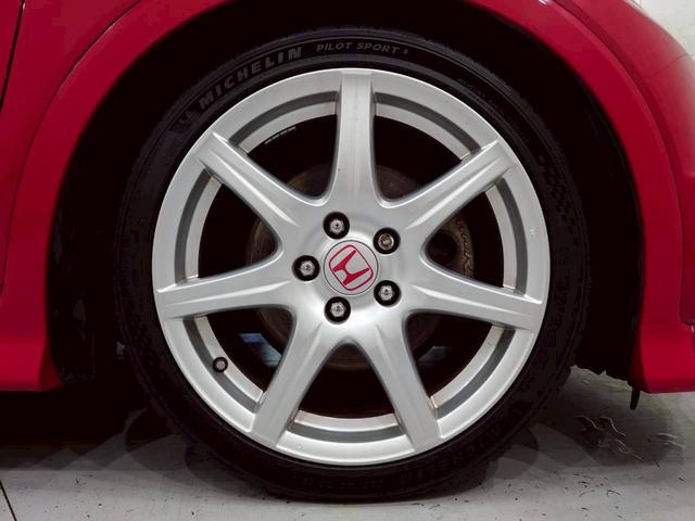 シビック タイプＲ　ユーロ　ユーザー様直接仕入れ　６速ＭＴ　純正オーディオ　純正１８インチＡＷ　ＨＩＤヘッドライト　フォグランプ　専用バケットシート　ステアスイッチ　クリアランスソナー　ドラレコ　リモコンキー　スペアキー　ＥＴＣ（54枚目）