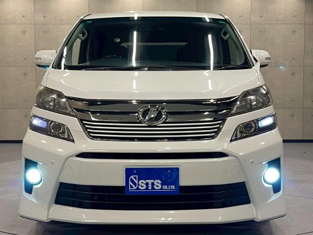 ヴェルファイア ３．５Ｚ　ゴールデンアイズ　ＴＥＩＮ車高調　ガナドールマフラー　社外１８ＡＷ・キャリパーカバー　純正ナビ　フルセグＴＶ　リアカメラ　フリップダウンＭ　両側パワスラ　ハーフレザーシート　クルコン　ドラレコ　Ｅ／Ｇスターター　ＥＴＣ（8枚目）