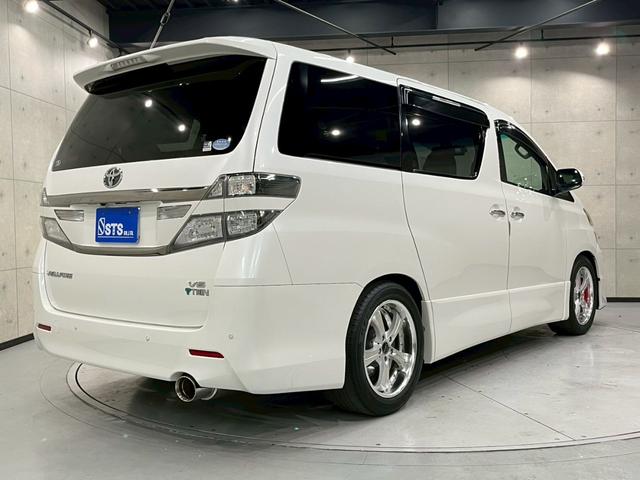 ヴェルファイア ３．５Ｚ　ゴールデンアイズ　ＴＥＩＮ車高調　ガナドールマフラー　社外１８ＡＷ・キャリパーカバー　純正ナビ　フルセグＴＶ　リアカメラ　フリップダウンＭ　両側パワスラ　ハーフレザーシート　クルコン　ドラレコ　Ｅ／Ｇスターター　ＥＴＣ（14枚目）