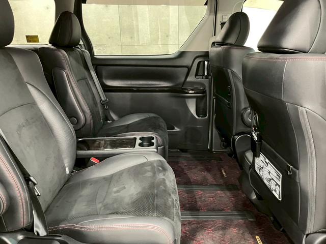 ヴェルファイア ３．５Ｚ　ゴールデンアイズ　ＴＥＩＮ車高調　ガナドールマフラー　社外１８ＡＷ・キャリパーカバー　純正ナビ　フルセグＴＶ　リアカメラ　フリップダウンＭ　両側パワスラ　ハーフレザーシート　クルコン　ドラレコ　Ｅ／Ｇスターター　ＥＴＣ（62枚目）