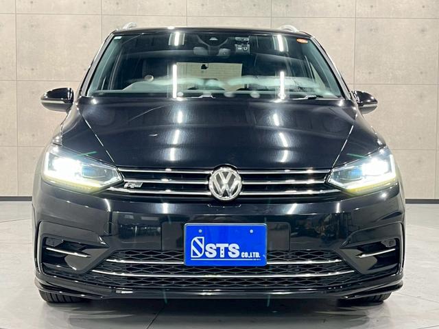 ゴルフトゥーラン ＴＳＩ　Ｒライン　弊社ユーザー様ワンオーナー　純正ナビ　フルセグＴＶ　Ｂｌｕｅｔｏｏｔｈ　バックカメラ　ＬＥＤヘッドライト　純正１７インチＡＷ　ステアスイッチ　レーダークルーズ　ドラレコ　スマートキー　予備キー　ＥＴＣ（8枚目）