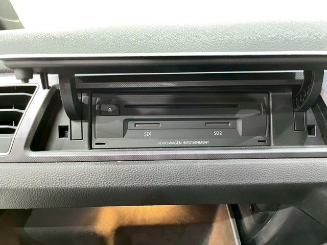 ゴルフトゥーラン ＴＳＩ　Ｒライン　弊社ユーザー様ワンオーナー　純正ナビ　フルセグＴＶ　Ｂｌｕｅｔｏｏｔｈ　バックカメラ　ＬＥＤヘッドライト　純正１７インチＡＷ　ステアスイッチ　レーダークルーズ　ドラレコ　スマートキー　予備キー　ＥＴＣ（32枚目）