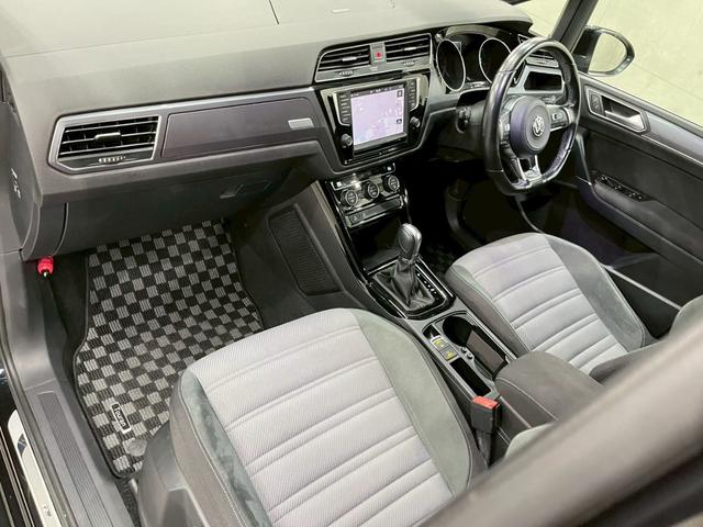 ゴルフトゥーラン ＴＳＩ　Ｒライン　弊社ユーザー様ワンオーナー　純正ナビ　フルセグＴＶ　Ｂｌｕｅｔｏｏｔｈ　バックカメラ　ＬＥＤヘッドライト　純正１７インチＡＷ　ステアスイッチ　レーダークルーズ　ドラレコ　スマートキー　予備キー　ＥＴＣ（48枚目）