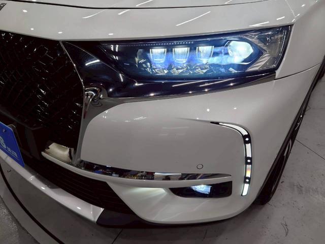 ＤＳ７クロスバック グランシック　ピュアテック　パノラマサンルーフ　ＬＥＤライト　純正２０ＡＷ　純正ナビ　ＤＴＶ　ＢＴ接続　バックカメラ　ＦＯＣＡＬスピーカー　革シート　シートヒーター　クルコン　リヴオリインテリア　クラシック時計　ドラレコ　ＥＴＣ（11枚目）