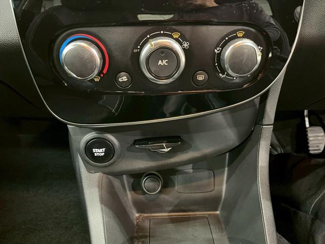 RENAULT LUTECIA S MT