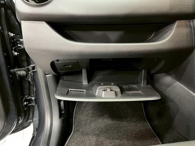 RENAULT LUTECIA S MT