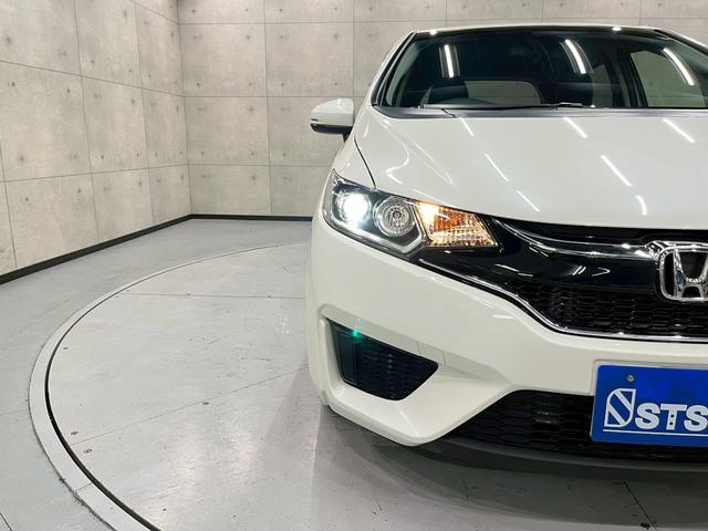 フィット １３Ｇ・Ｌパッケージ　ファインエディション　ユーザー様直接仕入れ　純正ナビ　フルセグＴＶ　Ｂｌｕｅｔｏｏｔｈ　バックモニター　ＬＥＤヘッドライト　ハーフレザーシート　ステアスイッチ　オートクルーズ　スマートキー　スペアキー　　走行１．９万キロ台（9枚目）