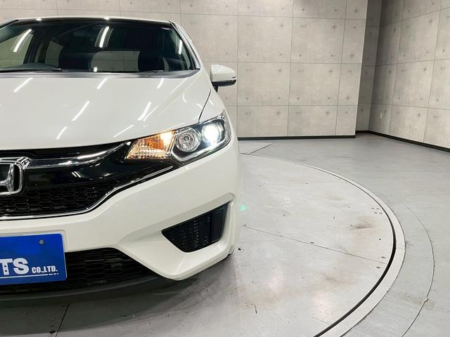 フィット １３Ｇ・Ｌパッケージ　ファインエディション　ユーザー様直接仕入れ　純正ナビ　フルセグＴＶ　Ｂｌｕｅｔｏｏｔｈ　バックモニター　ＬＥＤヘッドライト　ハーフレザーシート　ステアスイッチ　オートクルーズ　スマートキー　スペアキー　　走行１．９万キロ台（10枚目）