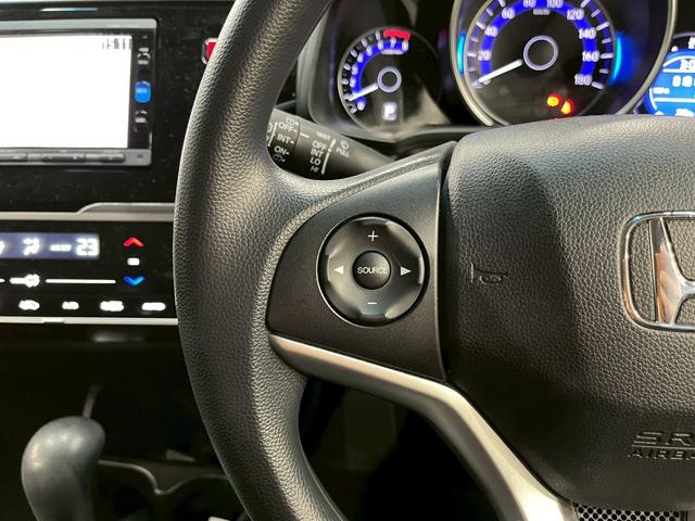 フィット １３Ｇ・Ｌパッケージ　ファインエディション　ユーザー様直接仕入れ　純正ナビ　フルセグＴＶ　Ｂｌｕｅｔｏｏｔｈ　バックモニター　ＬＥＤヘッドライト　ハーフレザーシート　ステアスイッチ　オートクルーズ　スマートキー　スペアキー　　走行１．９万キロ台（23枚目）