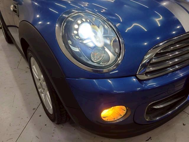 ＭＩＮＩ クーパー　クーペ　ユーザー様直接仕入　６速ＭＴ　ツートンカラー　センターストライプ　可変リアスポイラー　ＨＩＤヘッドライト　純正１６インチＡＷ　純正オーディオ　ドラレコ　プッシュスタート　パーキングソナー　ＥＴＣ車載器（10枚目）