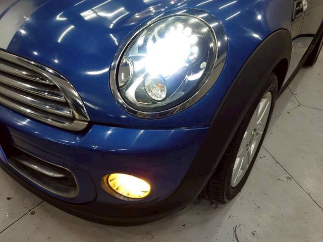 ＭＩＮＩ クーパー　クーペ　ユーザー様直接仕入　６速ＭＴ　ツートンカラー　センターストライプ　可変リアスポイラー　ＨＩＤヘッドライト　純正１６インチＡＷ　純正オーディオ　ドラレコ　プッシュスタート　パーキングソナー　ＥＴＣ車載器（11枚目）