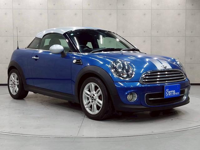 ＭＩＮＩ クーパー　クーペ　ユーザー様直接仕入　６速ＭＴ　ツートンカラー　センターストライプ　可変リアスポイラー　ＨＩＤヘッドライト　純正１６インチＡＷ　純正オーディオ　ドラレコ　プッシュスタート　パーキングソナー　ＥＴＣ車載器（12枚目）