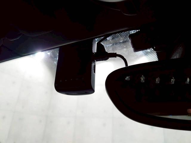 ＭＩＮＩ クーパー　クーペ　ユーザー様直接仕入　６速ＭＴ　ツートンカラー　センターストライプ　可変リアスポイラー　ＨＩＤヘッドライト　純正１６インチＡＷ　純正オーディオ　ドラレコ　プッシュスタート　パーキングソナー　ＥＴＣ車載器（35枚目）