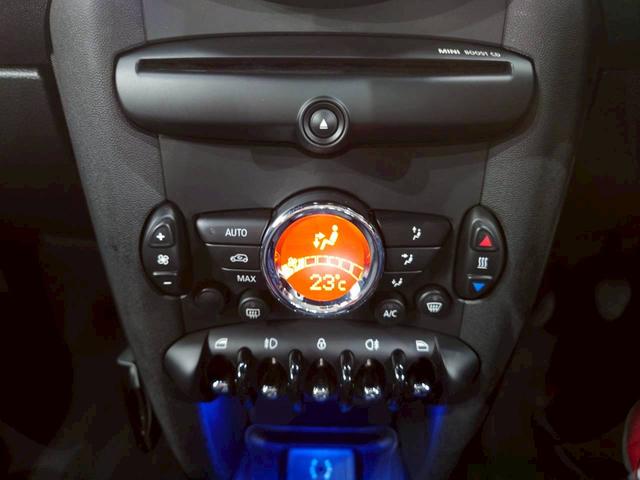 ＭＩＮＩ クーパー　クーペ　ユーザー様直接仕入　６速ＭＴ　ツートンカラー　センターストライプ　可変リアスポイラー　ＨＩＤヘッドライト　純正１６インチＡＷ　純正オーディオ　ドラレコ　プッシュスタート　パーキングソナー　ＥＴＣ車載器（37枚目）