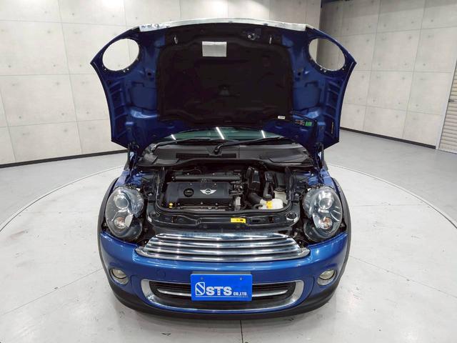 ＭＩＮＩ クーパー　クーペ　ユーザー様直接仕入　６速ＭＴ　ツートンカラー　センターストライプ　可変リアスポイラー　ＨＩＤヘッドライト　純正１６インチＡＷ　純正オーディオ　ドラレコ　プッシュスタート　パーキングソナー　ＥＴＣ車載器（48枚目）