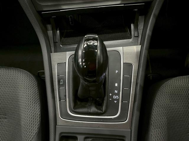 ゴルフヴァリアント TSIコンフォートラインブルーモーションテクノロジー ユーザー様直接仕入れ ルーフレール HIDヘッドライト フォグ オートライト 純正16インチAW 純正ナビ Bluetooth ドラレコ 電格ドアミラー ETC車載器 走行5.7万キロ台(31枚目)