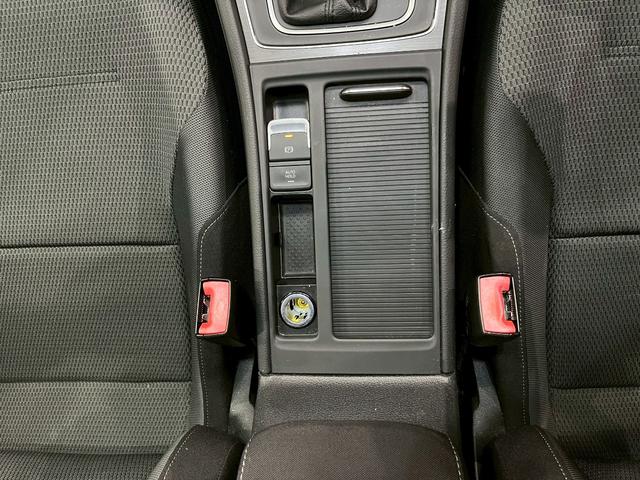 ゴルフヴァリアント TSIコンフォートラインブルーモーションテクノロジー ユーザー様直接仕入れ ルーフレール HIDヘッドライト フォグ オートライト 純正16インチAW 純正ナビ Bluetooth ドラレコ 電格ドアミラー ETC車載器 走行5.7万キロ台(32枚目)