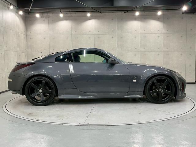 フェアレディZ バージョンT 社外エアロバンパー トランクスポイラー 社外ヘッドライト・20インチアルミ 黒革シート パワーシート 社外ナビ フルセグTV Bluetooth バックモニター 革巻きステア リモコンキー ETC(12枚目)