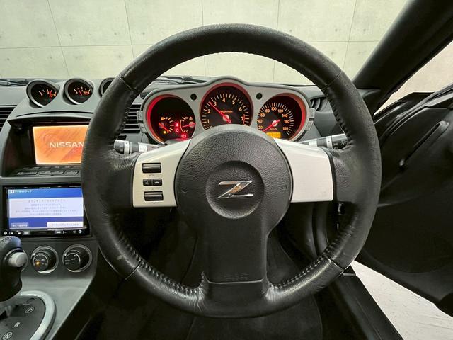 フェアレディZ バージョンT 社外エアロバンパー トランクスポイラー 社外ヘッドライト・20インチアルミ 黒革シート パワーシート 社外ナビ フルセグTV Bluetooth バックモニター 革巻きステア リモコンキー ETC(24枚目)