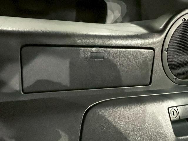 フェアレディZ バージョンT 社外エアロバンパー トランクスポイラー 社外ヘッドライト・20インチアルミ 黒革シート パワーシート 社外ナビ フルセグTV Bluetooth バックモニター 革巻きステア リモコンキー ETC(43枚目)