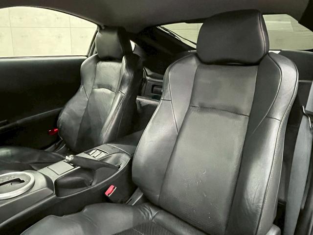 フェアレディZ バージョンT 社外エアロバンパー トランクスポイラー 社外ヘッドライト・20インチアルミ 黒革シート パワーシート 社外ナビ フルセグTV Bluetooth バックモニター 革巻きステア リモコンキー ETC(58枚目)