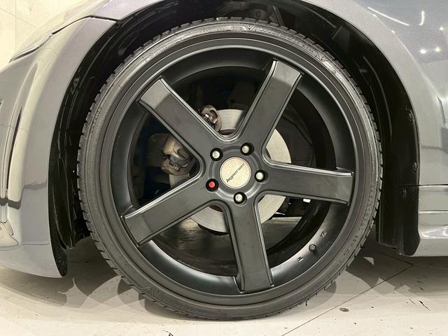 フェアレディZ バージョンT 社外エアロバンパー トランクスポイラー 社外ヘッドライト・20インチアルミ 黒革シート パワーシート 社外ナビ フルセグTV Bluetooth バックモニター 革巻きステア リモコンキー ETC(65枚目)