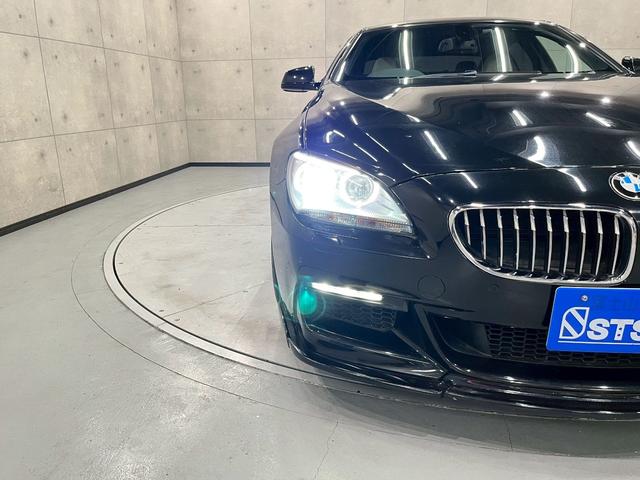 ６シリーズ ６４０ｉグランクーペ　Ｍスポーツパッケージ　社外フロントスポイラー　社外２０インチＡＷ　ＨＩＤヘッドライト　フォグ　純正ナビ　ＢＴ接続　バックモニター　革シート　パワーシート　シートヒーター　ドラレコ　スマートキー　ＥＴＣ　ユーザー様直接仕入れ（10枚目）