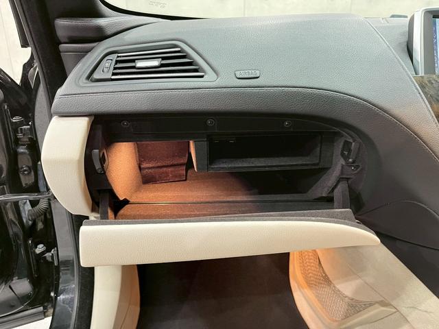 ６シリーズ ６４０ｉグランクーペ　Ｍスポーツパッケージ　社外フロントスポイラー　社外２０インチＡＷ　ＨＩＤヘッドライト　フォグ　純正ナビ　ＢＴ接続　バックモニター　革シート　パワーシート　シートヒーター　ドラレコ　スマートキー　ＥＴＣ　ユーザー様直接仕入れ（38枚目）