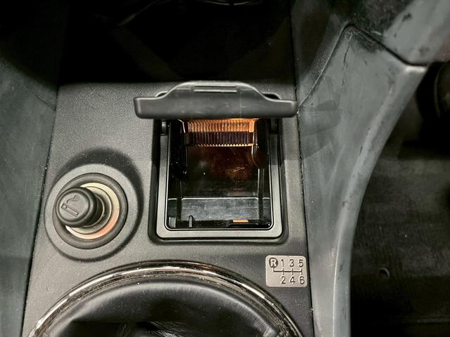 アルテッツァジータ AS200 Zエディション ユーザー様直接仕入れ 6速MT 社外サスペンション フォグランプ 社外17インチアルミ トランクタワーバー 革巻きステアリング 電格ドアミラー サイドバイザー リモコンキー ETC(35枚目)