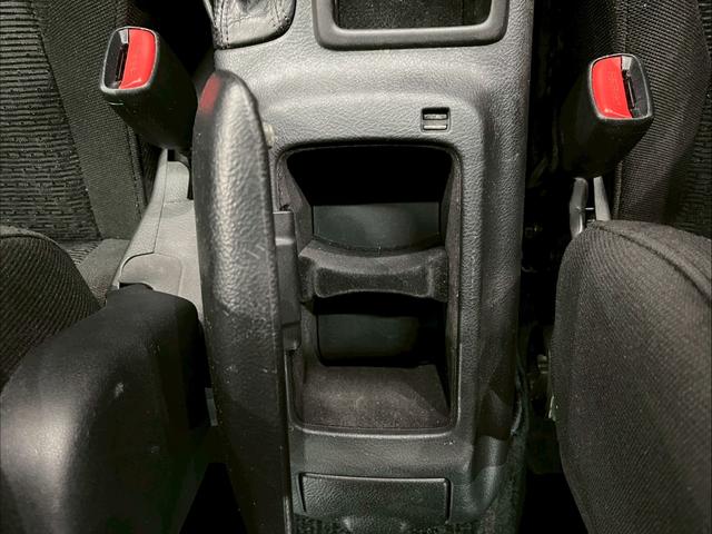 アルテッツァジータ AS200 Zエディション ユーザー様直接仕入れ 6速MT 社外サスペンション フォグランプ 社外17インチアルミ トランクタワーバー 革巻きステアリング 電格ドアミラー サイドバイザー リモコンキー ETC(37枚目)