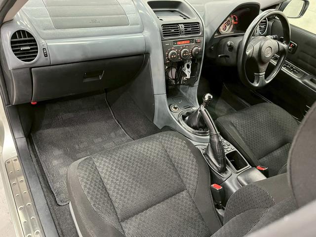 アルテッツァジータ AS200 Zエディション ユーザー様直接仕入れ 6速MT 社外サスペンション フォグランプ 社外17インチアルミ トランクタワーバー 革巻きステアリング 電格ドアミラー サイドバイザー リモコンキー ETC(42枚目)