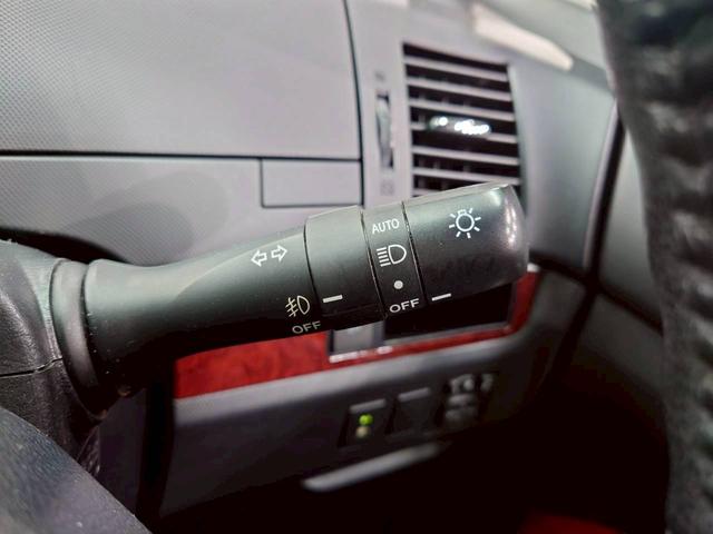 充実装備の１台入荷致しました♪ぜひ実車を見に来てください♪