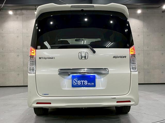 ステップワゴンスパーダ S ユーザー様直接仕入れ HIDヘッドライト フォグ 純正16インチアルミ 両側パワスラ 純正ナビ DVD再生 フリップダウンモニター バックカメラ ステアスイッチ パドルシフト 電格ミラー ETC車載器(16枚目)