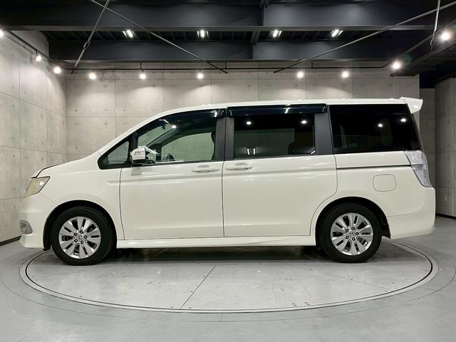 ステップワゴンスパーダ S ユーザー様直接仕入れ HIDヘッドライト フォグ 純正16インチアルミ 両側パワスラ 純正ナビ DVD再生 フリップダウンモニター バックカメラ ステアスイッチ パドルシフト 電格ミラー ETC車載器(18枚目)