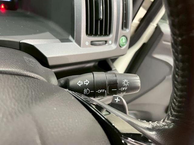 ステップワゴンスパーダ S ユーザー様直接仕入れ HIDヘッドライト フォグ 純正16インチアルミ 両側パワスラ 純正ナビ DVD再生 フリップダウンモニター バックカメラ ステアスイッチ パドルシフト 電格ミラー ETC車載器(28枚目)