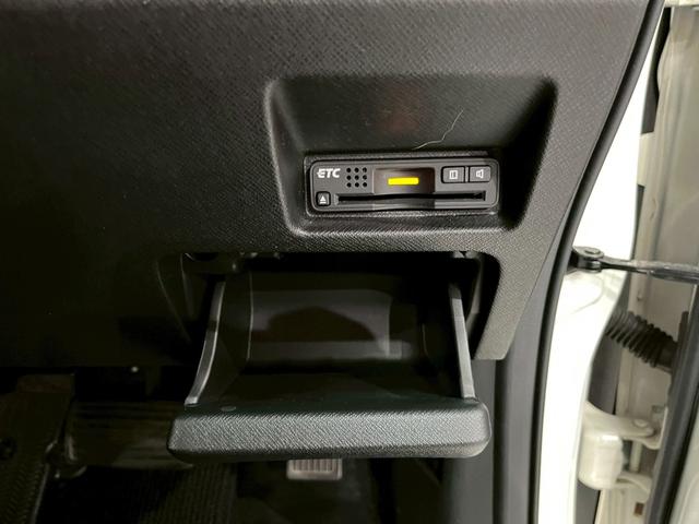 ステップワゴンスパーダ S ユーザー様直接仕入れ HIDヘッドライト フォグ 純正16インチアルミ 両側パワスラ 純正ナビ DVD再生 フリップダウンモニター バックカメラ ステアスイッチ パドルシフト 電格ミラー ETC車載器(30枚目)