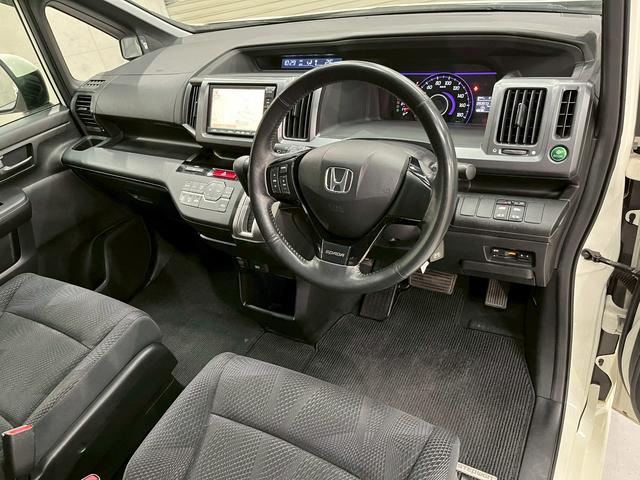 ステップワゴンスパーダ S ユーザー様直接仕入れ HIDヘッドライト フォグ 純正16インチアルミ 両側パワスラ 純正ナビ DVD再生 フリップダウンモニター バックカメラ ステアスイッチ パドルシフト 電格ミラー ETC車載器(42枚目)