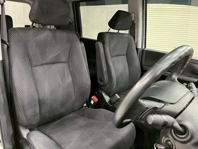 ステップワゴンスパーダ S ユーザー様直接仕入れ HIDヘッドライト フォグ 純正16インチアルミ 両側パワスラ 純正ナビ DVD再生 フリップダウンモニター バックカメラ ステアスイッチ パドルシフト 電格ミラー ETC車載器(44枚目)