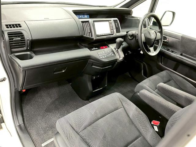 ステップワゴンスパーダ S ユーザー様直接仕入れ HIDヘッドライト フォグ 純正16インチアルミ 両側パワスラ 純正ナビ DVD再生 フリップダウンモニター バックカメラ ステアスイッチ パドルシフト 電格ミラー ETC車載器(45枚目)