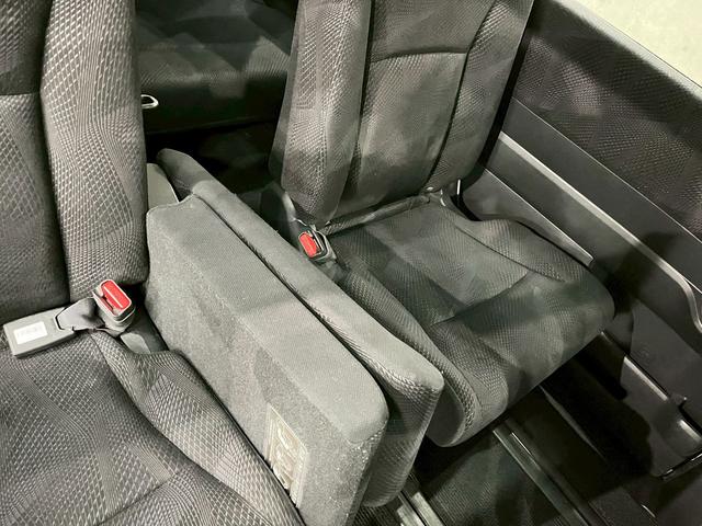 ステップワゴンスパーダ S ユーザー様直接仕入れ HIDヘッドライト フォグ 純正16インチアルミ 両側パワスラ 純正ナビ DVD再生 フリップダウンモニター バックカメラ ステアスイッチ パドルシフト 電格ミラー ETC車載器(53枚目)