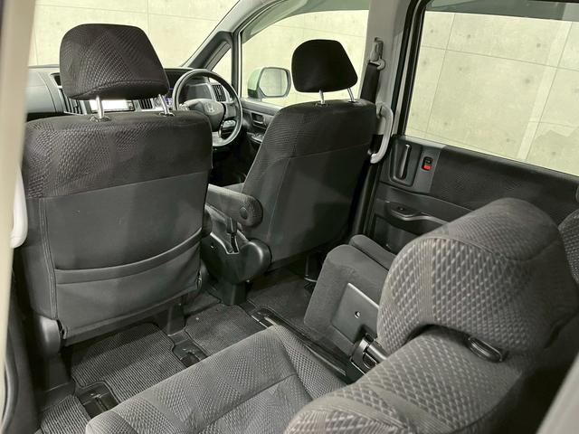 ステップワゴンスパーダ S ユーザー様直接仕入れ HIDヘッドライト フォグ 純正16インチアルミ 両側パワスラ 純正ナビ DVD再生 フリップダウンモニター バックカメラ ステアスイッチ パドルシフト 電格ミラー ETC車載器(54枚目)