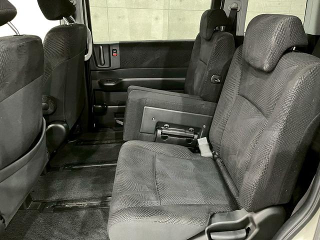 ステップワゴンスパーダ S ユーザー様直接仕入れ HIDヘッドライト フォグ 純正16インチアルミ 両側パワスラ 純正ナビ DVD再生 フリップダウンモニター バックカメラ ステアスイッチ パドルシフト 電格ミラー ETC車載器(55枚目)