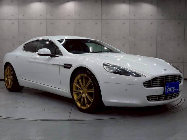 ラピード ベースグレード　ユーザー様直接仕入れ　Ｖ１２エンジン　純正２０インチゴールド塗装ＡＷ　純正ナビ　バックモニター　茶レザーシート　パワーシート　シートヒーター　タッチトロニック　Ｂａｎｇ＆Ｏｌｆｓｅｎスピーカー　ＥＴＣ（12枚目）