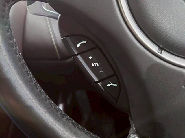 ラピード ベースグレード　ユーザー様直接仕入れ　Ｖ１２エンジン　純正２０インチゴールド塗装ＡＷ　純正ナビ　バックモニター　茶レザーシート　パワーシート　シートヒーター　タッチトロニック　Ｂａｎｇ＆Ｏｌｆｓｅｎスピーカー　ＥＴＣ（26枚目）