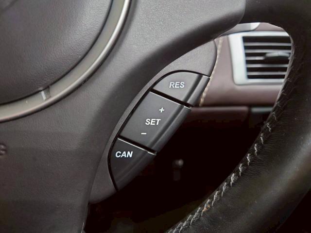 ラピード ベースグレード　ユーザー様直接仕入れ　Ｖ１２エンジン　純正２０インチゴールド塗装ＡＷ　純正ナビ　バックモニター　茶レザーシート　パワーシート　シートヒーター　タッチトロニック　Ｂａｎｇ＆Ｏｌｆｓｅｎスピーカー　ＥＴＣ（27枚目）