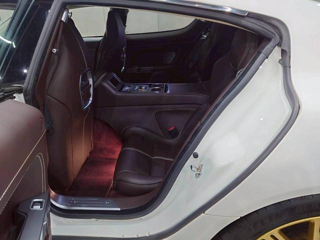 ラピード ベースグレード　ユーザー様直接仕入れ　Ｖ１２エンジン　純正２０インチゴールド塗装ＡＷ　純正ナビ　バックモニター　茶レザーシート　パワーシート　シートヒーター　タッチトロニック　Ｂａｎｇ＆Ｏｌｆｓｅｎスピーカー　ＥＴＣ（59枚目）