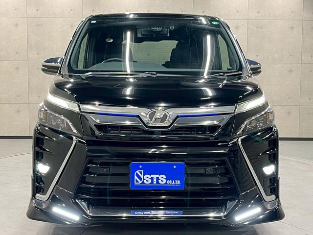 ヴォクシー ＺＳ　煌ＩＩ　ワンオーナー　ＴＲＤエアロ　１６インチＡＷ　両側パワスラ　ＬＥＤヘッドライト　純正ナビ　フルセグＴＶ　Ｂｌｕｅｔｏｏｔｈ接続　リアカメラ　フリップダウン　オートクルーズ　ドラレコ　スマートキー　ＥＴＣ（8枚目）