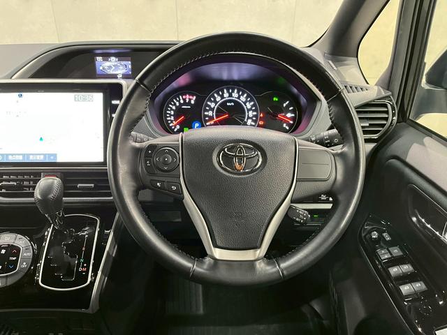 ヴォクシー ＺＳ　煌ＩＩ　ワンオーナー　ＴＲＤエアロ　１６インチＡＷ　両側パワスラ　ＬＥＤヘッドライト　純正ナビ　フルセグＴＶ　Ｂｌｕｅｔｏｏｔｈ接続　リアカメラ　フリップダウン　オートクルーズ　ドラレコ　スマートキー　ＥＴＣ（26枚目）