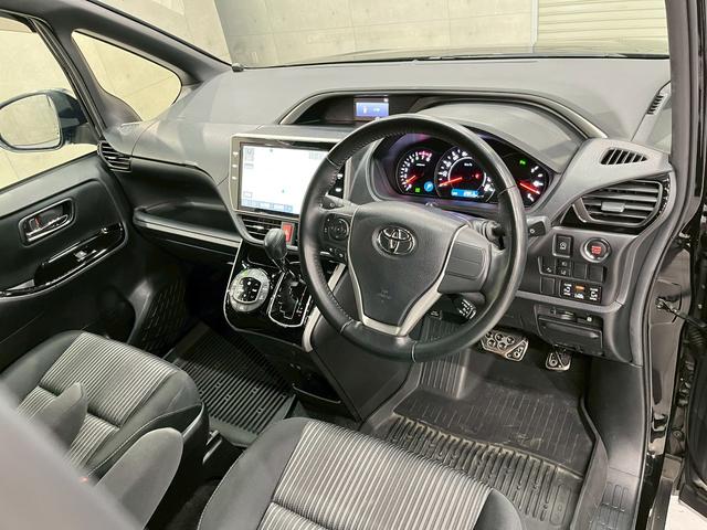 ヴォクシー ＺＳ　煌ＩＩ　ワンオーナー　ＴＲＤエアロ　１６インチＡＷ　両側パワスラ　ＬＥＤヘッドライト　純正ナビ　フルセグＴＶ　Ｂｌｕｅｔｏｏｔｈ接続　リアカメラ　フリップダウン　オートクルーズ　ドラレコ　スマートキー　ＥＴＣ（44枚目）