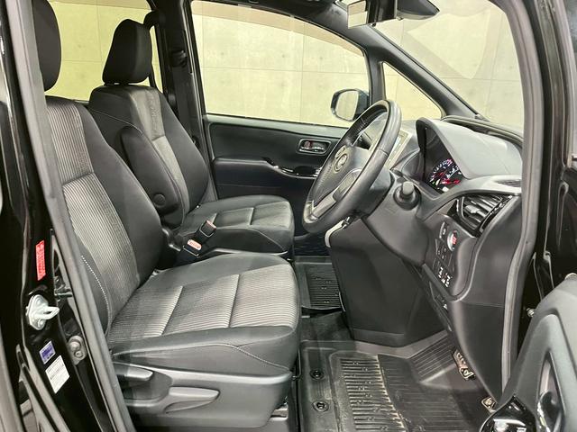 ヴォクシー ＺＳ　煌ＩＩ　ワンオーナー　ＴＲＤエアロ　１６インチＡＷ　両側パワスラ　ＬＥＤヘッドライト　純正ナビ　フルセグＴＶ　Ｂｌｕｅｔｏｏｔｈ接続　リアカメラ　フリップダウン　オートクルーズ　ドラレコ　スマートキー　ＥＴＣ（45枚目）